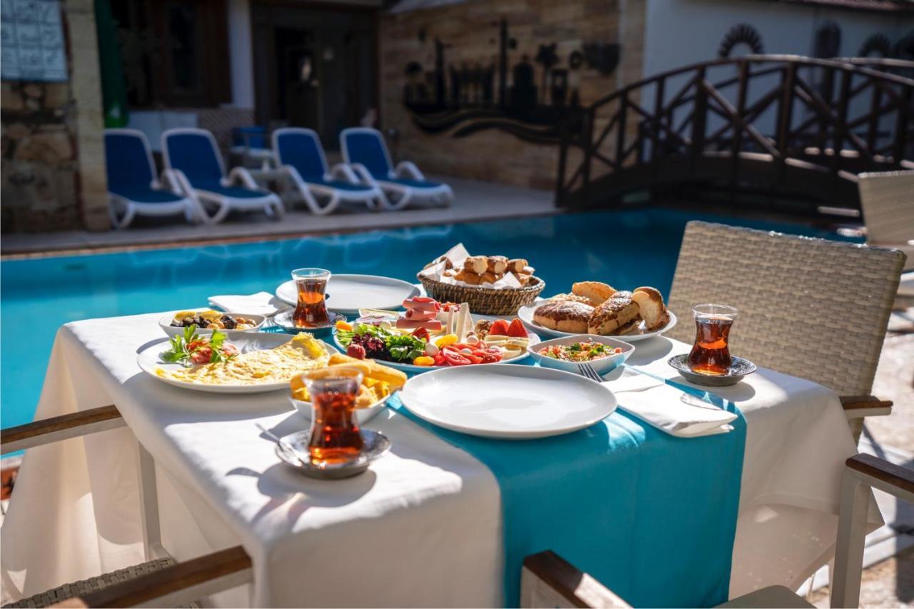 Castle Old Town Hotel Antalya Ngoại thất bức ảnh