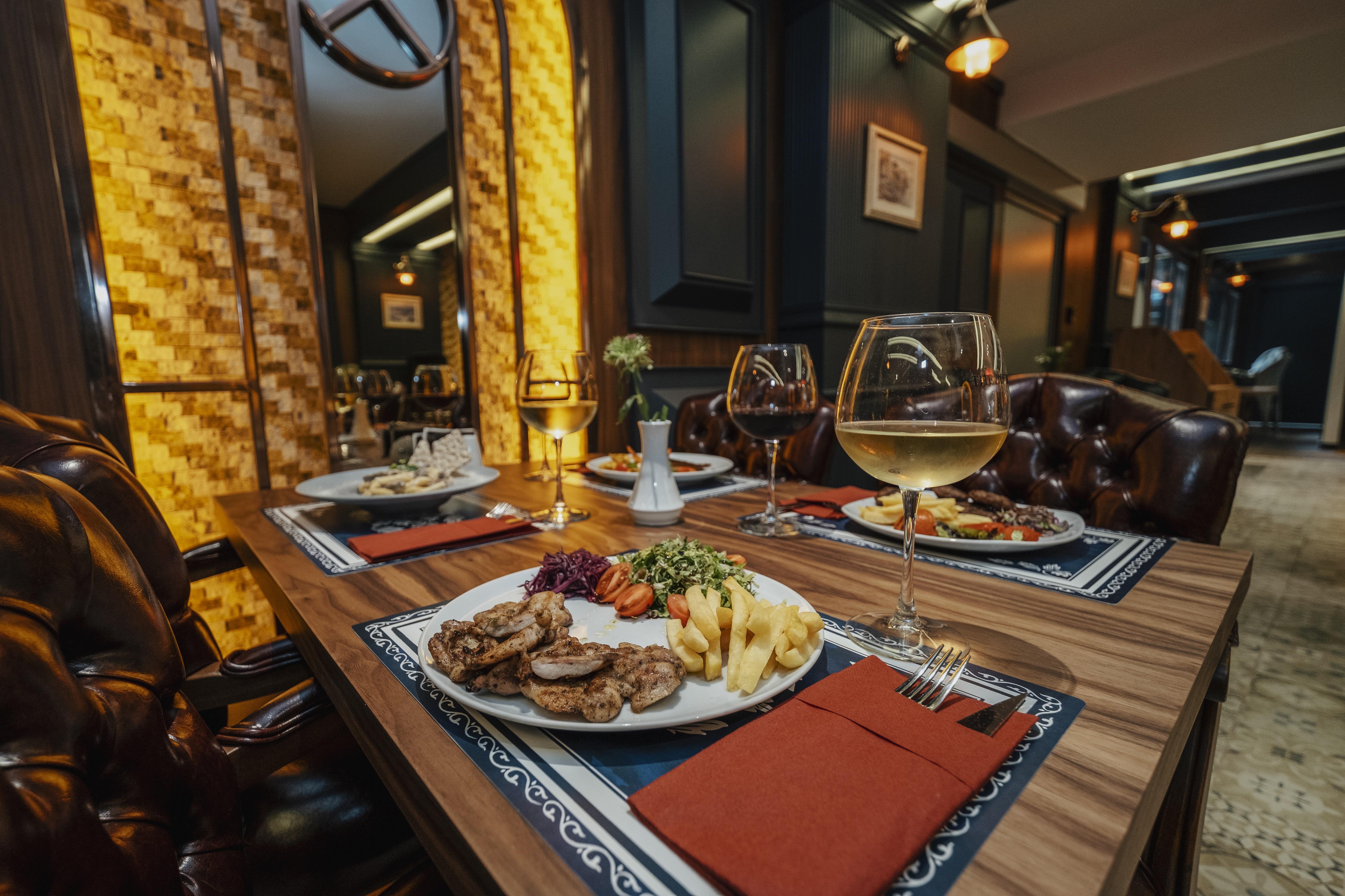 Castle Old Town Hotel Antalya Ngoại thất bức ảnh