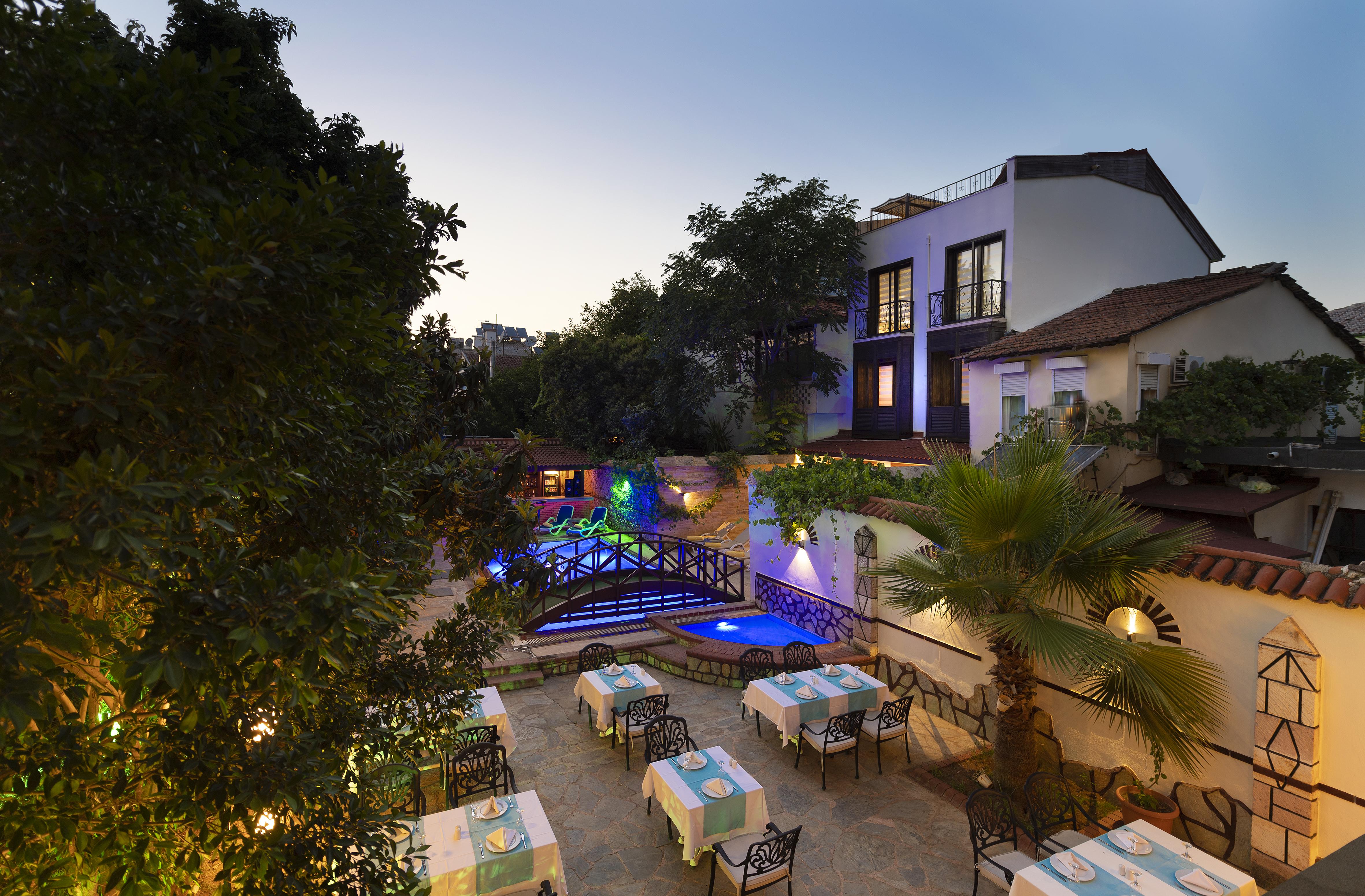 Castle Old Town Hotel Antalya Ngoại thất bức ảnh