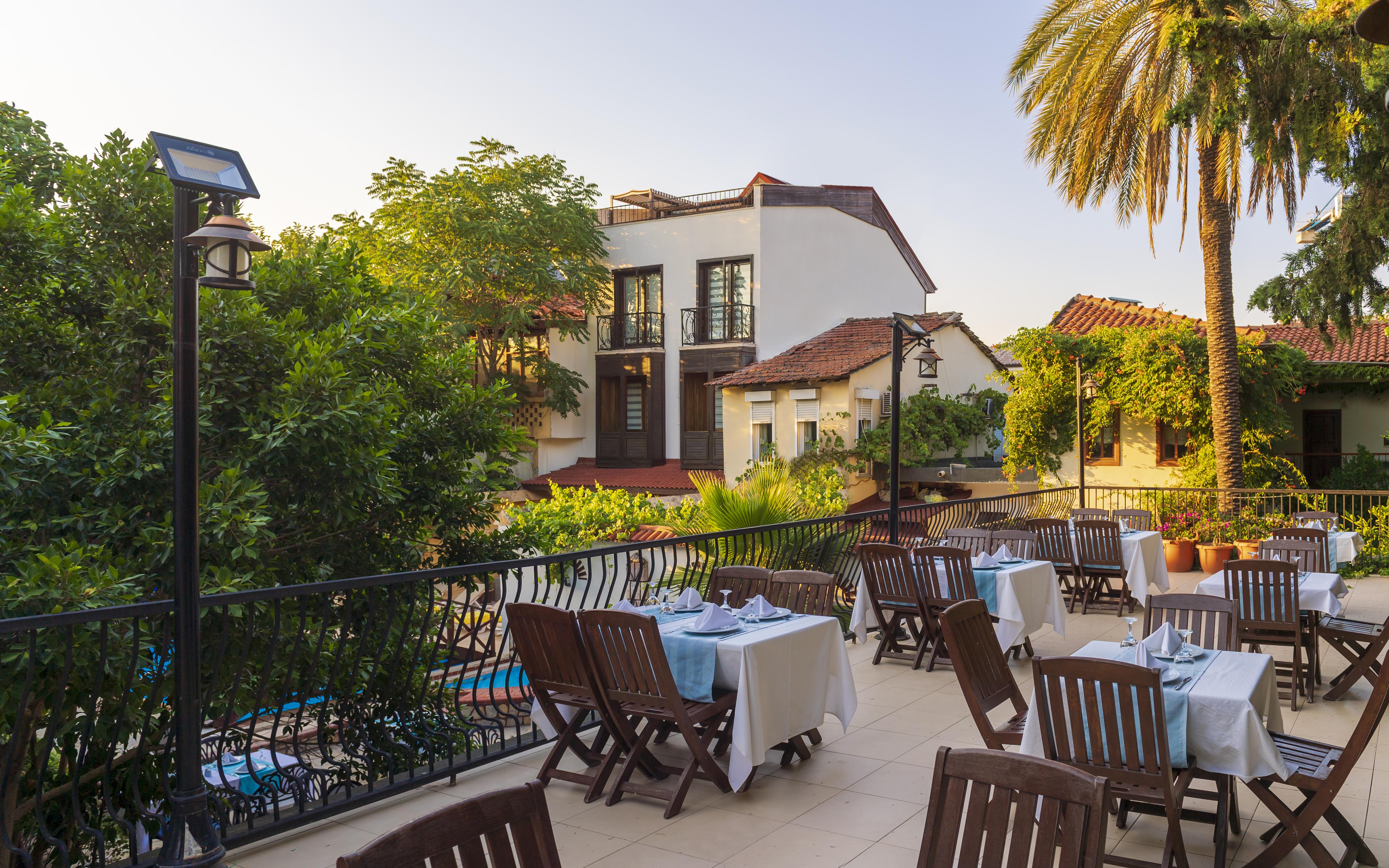Castle Old Town Hotel Antalya Ngoại thất bức ảnh