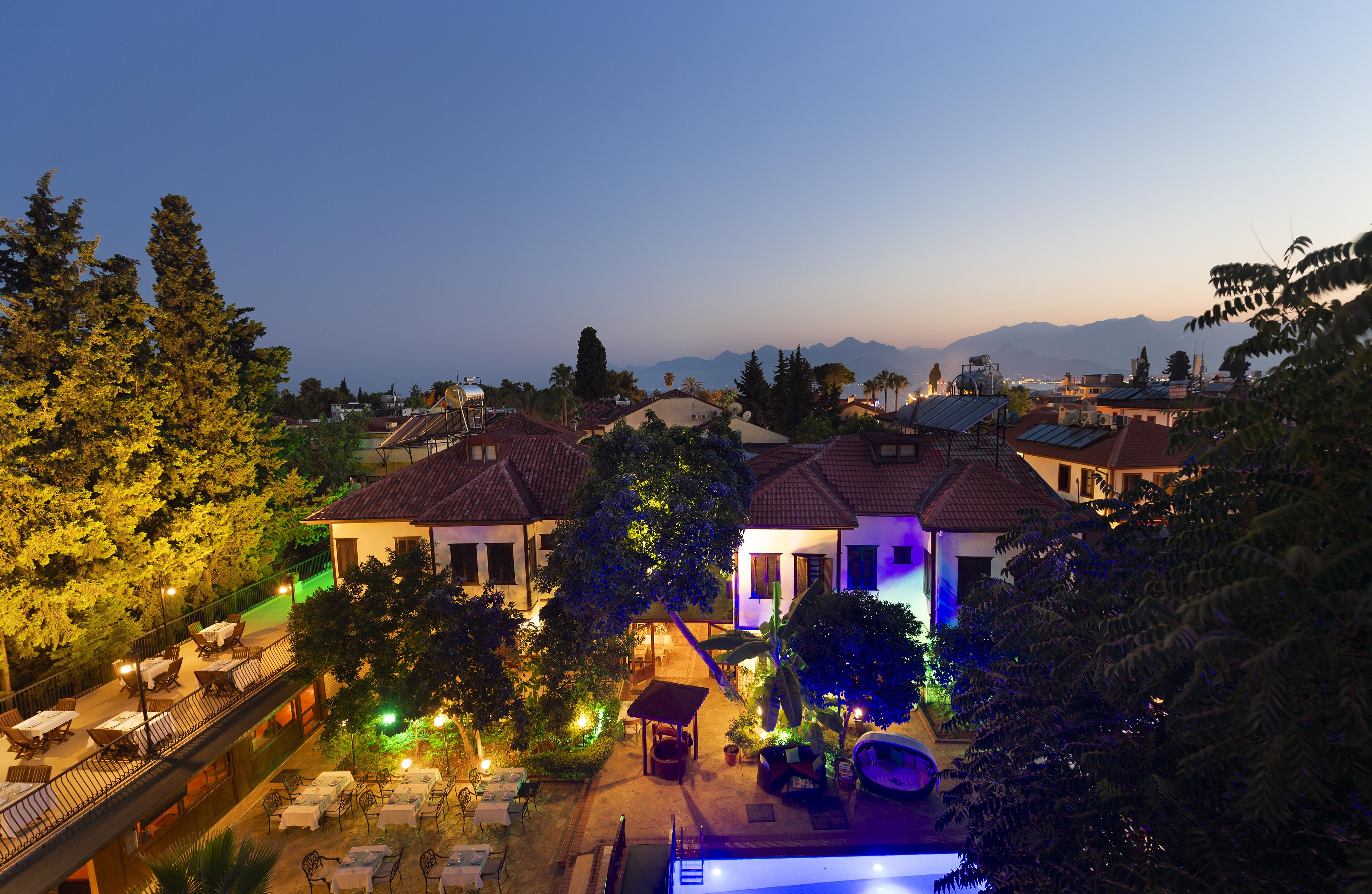 Castle Old Town Hotel Antalya Ngoại thất bức ảnh